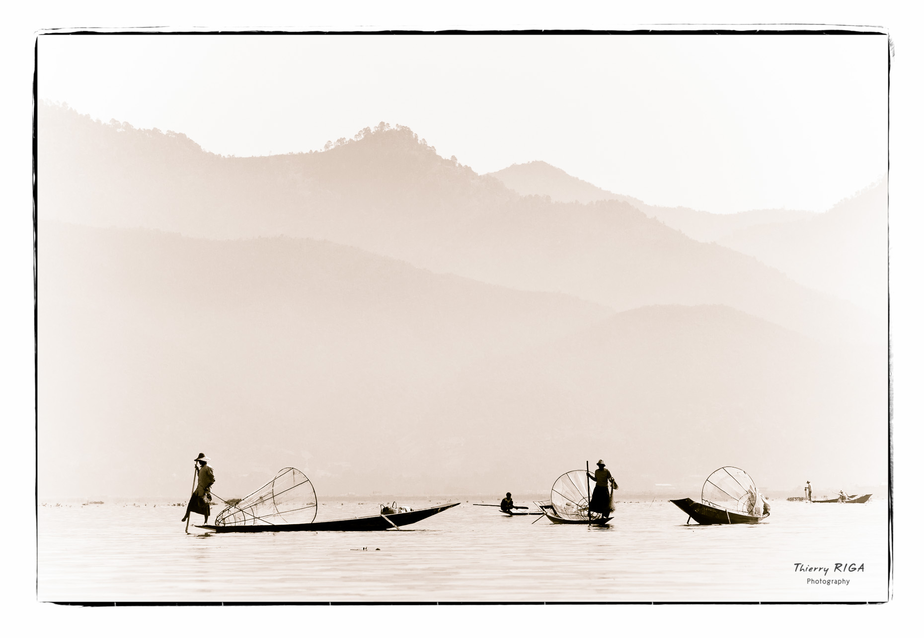 Inlay lake fishermen mountain, Myanmar